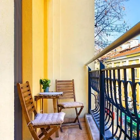 דירה 3-bedroom Apt Karavelov Next To Kapana פלובדיב