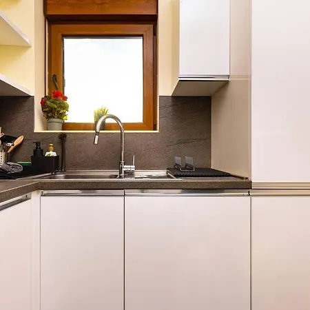 3-bedroom Apt Karavelov Next To Kapana