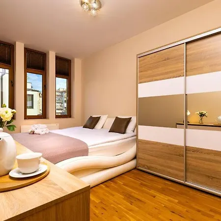 3-bedroom Apt Karavelov Next To Kapana דירה פלובדיב