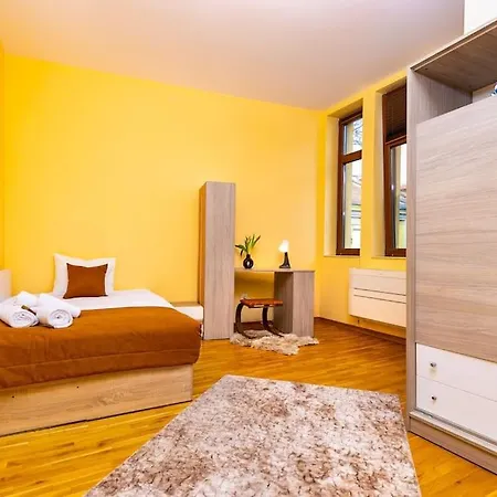 3-bedroom Apt Karavelov Next To Kapana *
