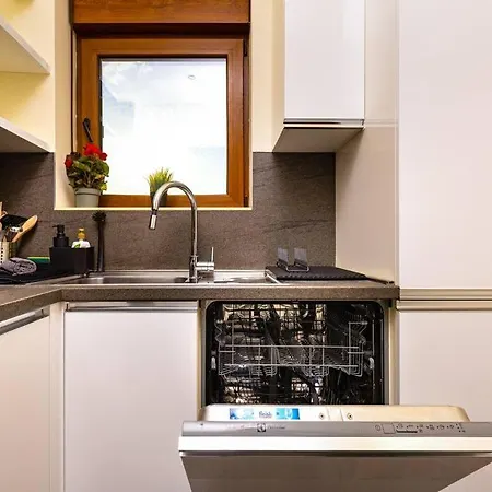 3-bedroom Apt Karavelov Next To Kapana פלובדיב