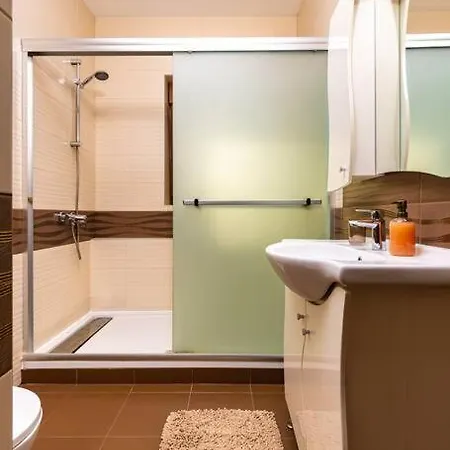 3-bedroom Apt Karavelov Next To Kapana Апартамент
